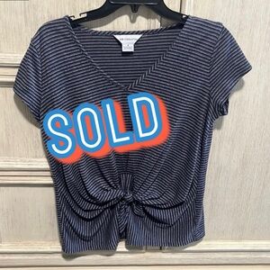 Liz Claiborne Knot Tee